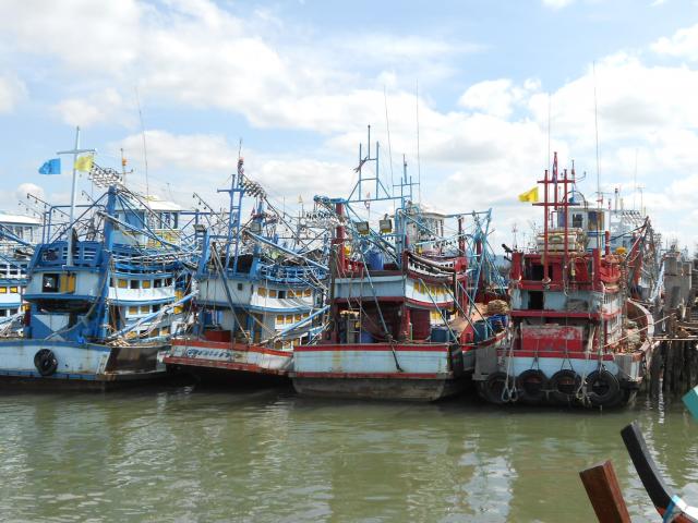 Boats of Pak Barrában