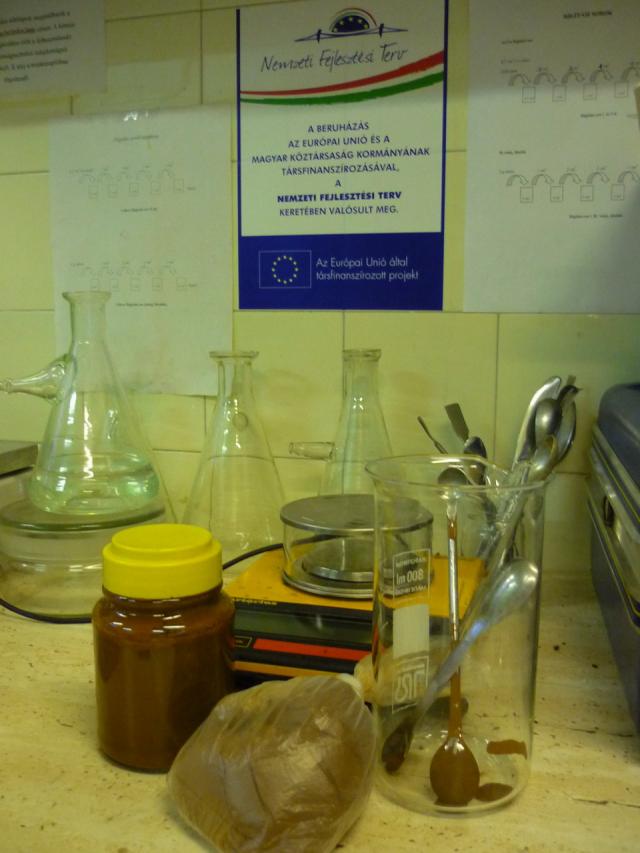 Red mud samples in the laboratory